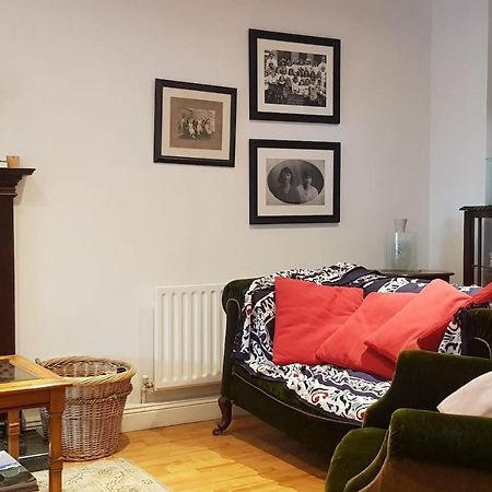 הוילה Banagher Cosy Townhouse On The Hill In Ireland מראה חיצוני תמונה